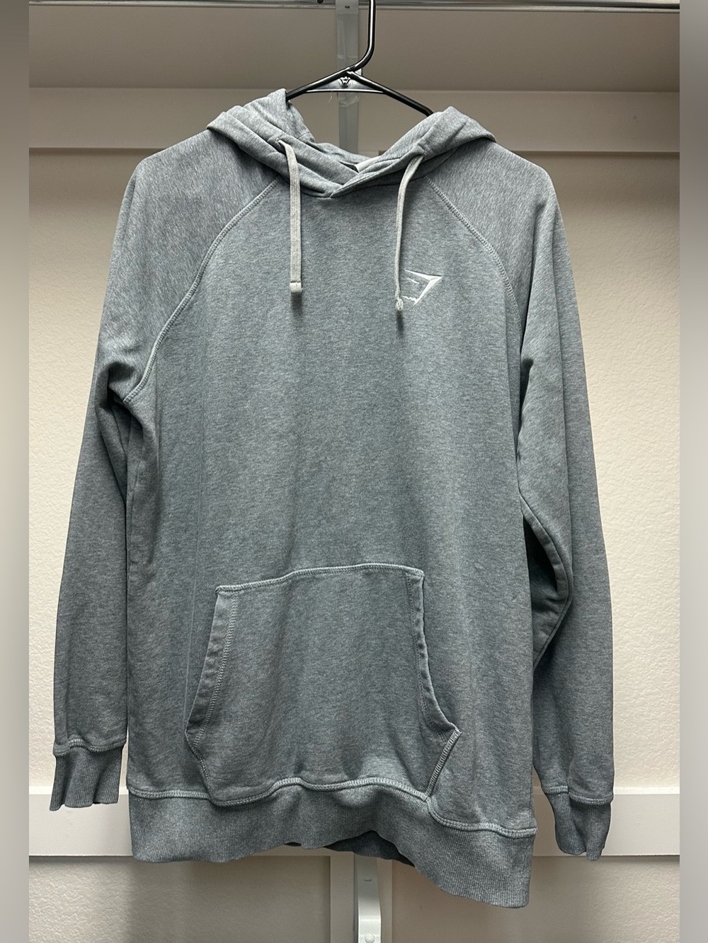 Gym-style Gymshark Gray Pullover Hoodie Sweatshirt - Men